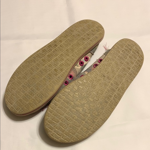 Sanuk Women’s Multicolor Slip-On Beach Loafers - Picture 5 of 9